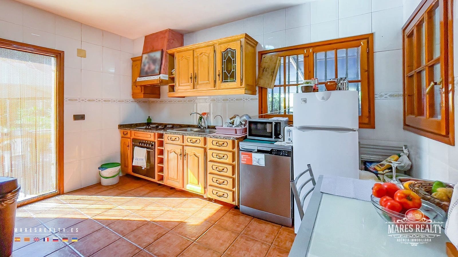 4 bedroom Villa for sale in Lloret de Mar with pool garage - € 290,000 (Ref: 7850216)