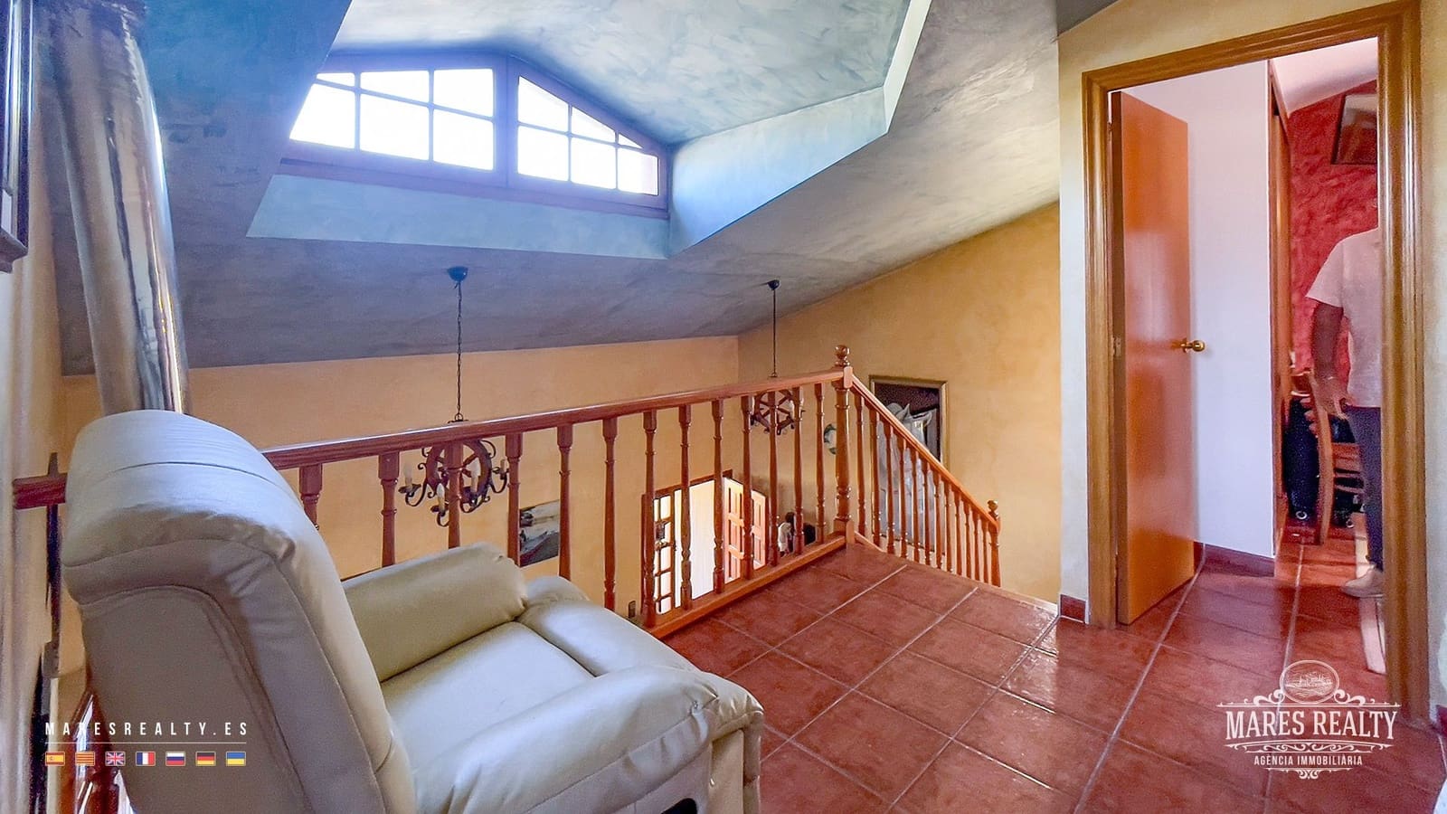 4 bedroom Villa for sale in Lloret de Mar with pool garage - € 290,000 (Ref: 7850216)