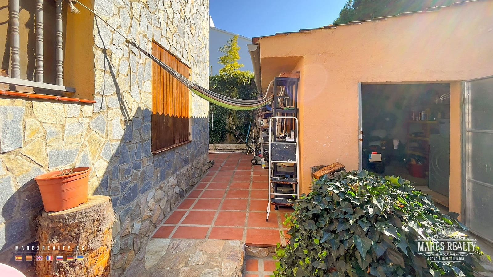 4 bedroom Villa for sale in Lloret de Mar with pool garage - € 290,000 (Ref: 7850216)