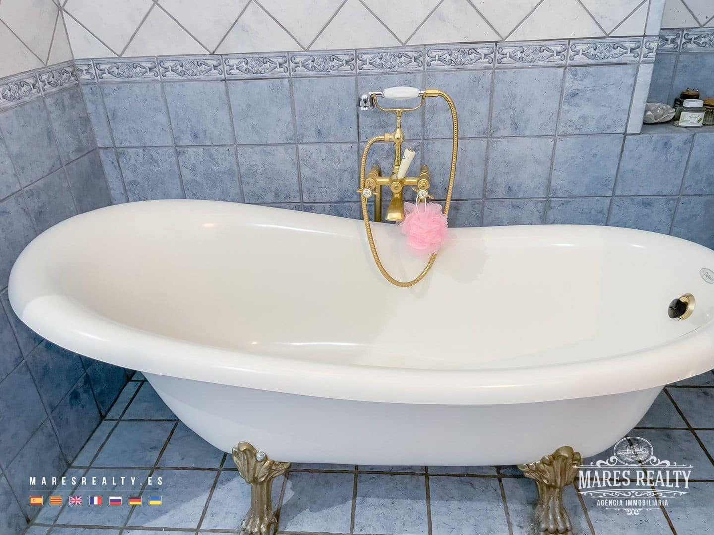 7 bedroom Villa for sale in Lloret de Mar with pool garage - € 650,000 (Ref: 7899350)