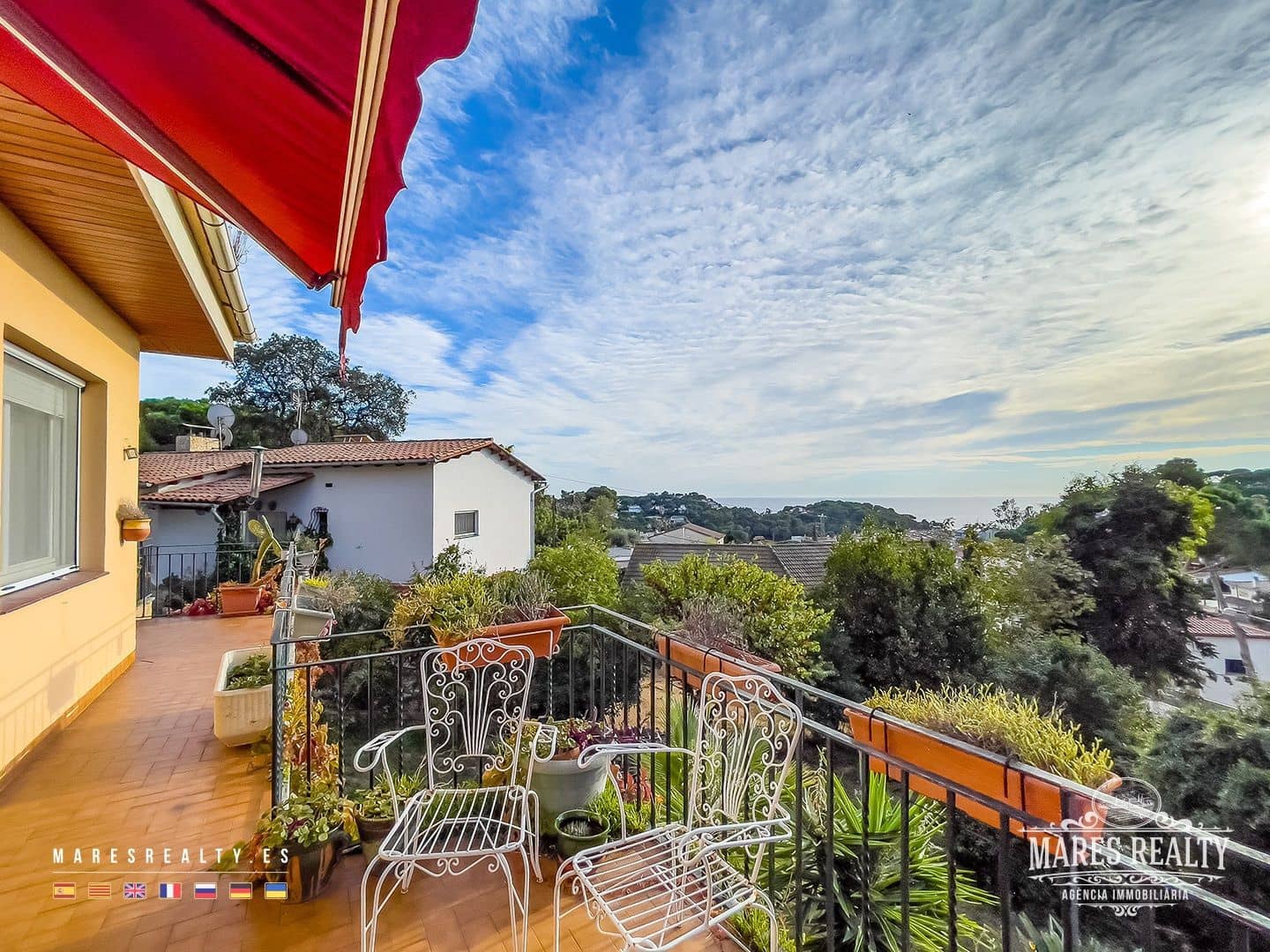 7 bedroom Villa for sale in Lloret de Mar with pool garage - € 650,000 (Ref: 7899350)