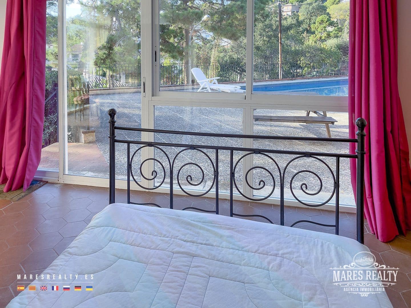 7 bedroom Villa for sale in Lloret de Mar with pool garage - € 650,000 (Ref: 7899350)