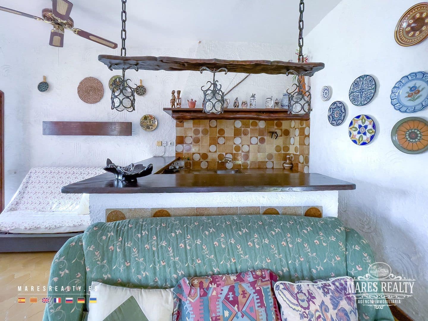 7 bedroom Villa for sale in Lloret de Mar with pool garage - € 650,000 (Ref: 7899350)