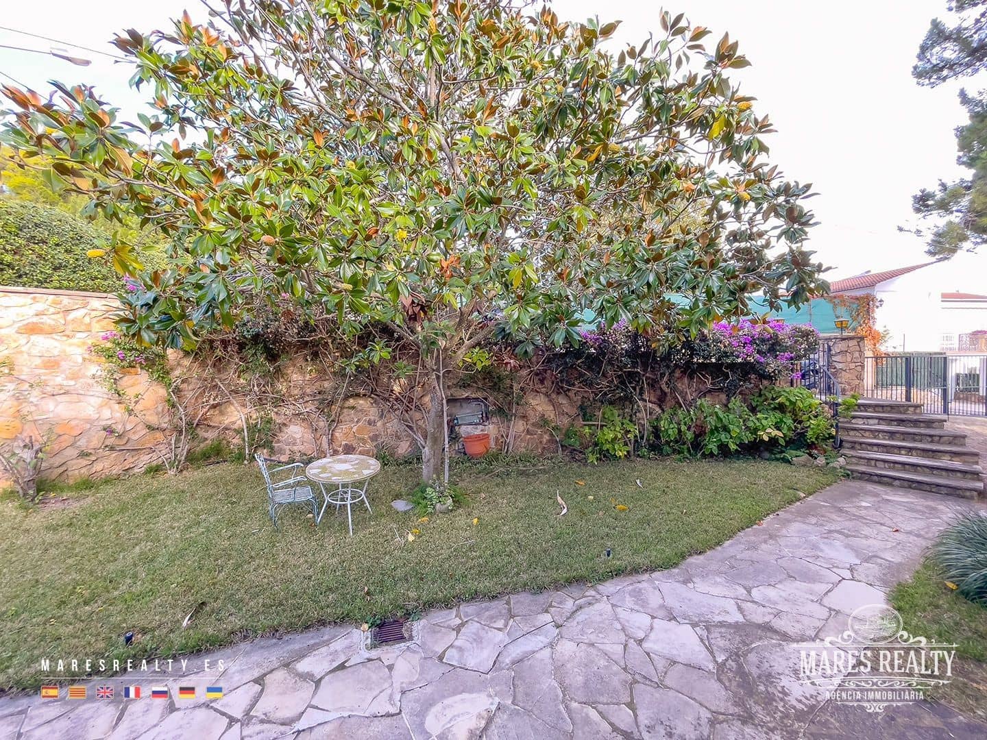 7 bedroom Villa for sale in Lloret de Mar with pool garage - € 650,000 (Ref: 7899350)