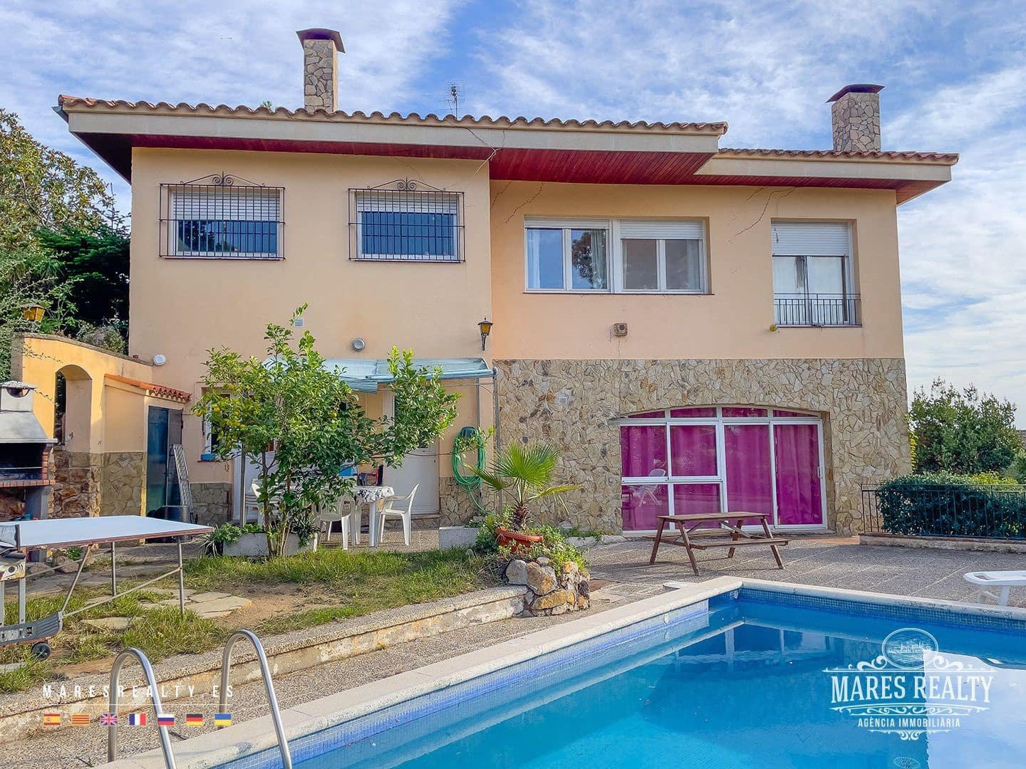 7 bedroom Villa for sale in Lloret de Mar with pool garage - € 650,000 (Ref: 7899350)