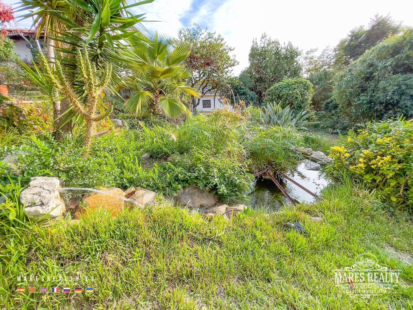 7 bedroom Villa for sale in Lloret de Mar with pool garage - € 650,000 (Ref: 7899350)