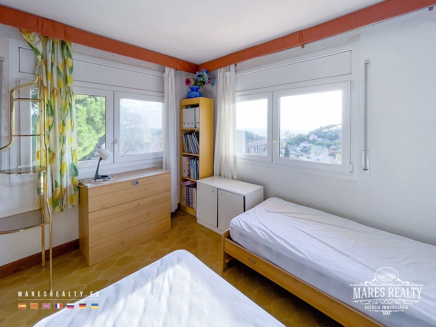 7 bedroom Villa for sale in Lloret de Mar with pool garage - € 650,000 (Ref: 7899350)