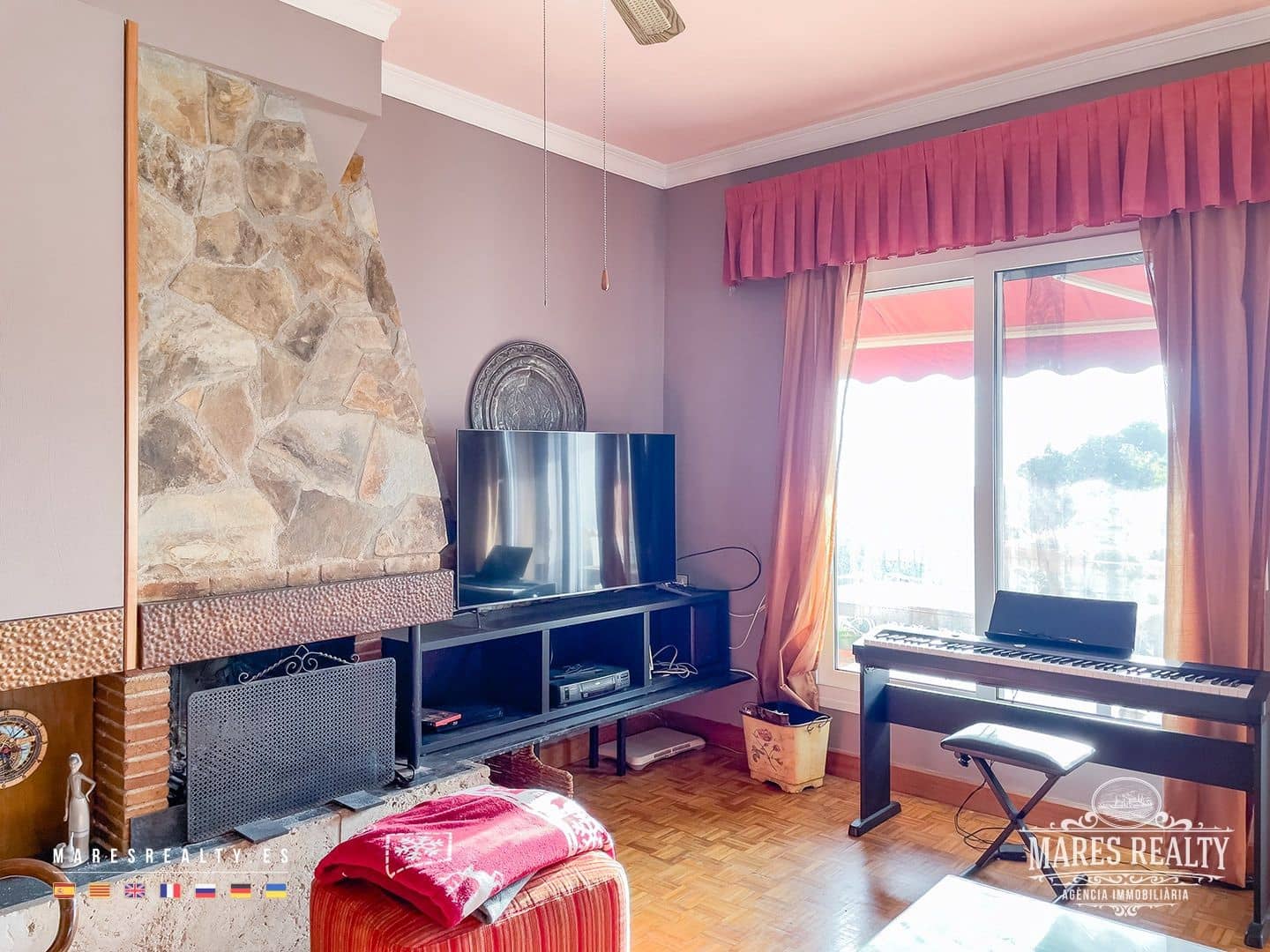 7 bedroom Villa for sale in Lloret de Mar with pool garage - € 650,000 (Ref: 7899350)