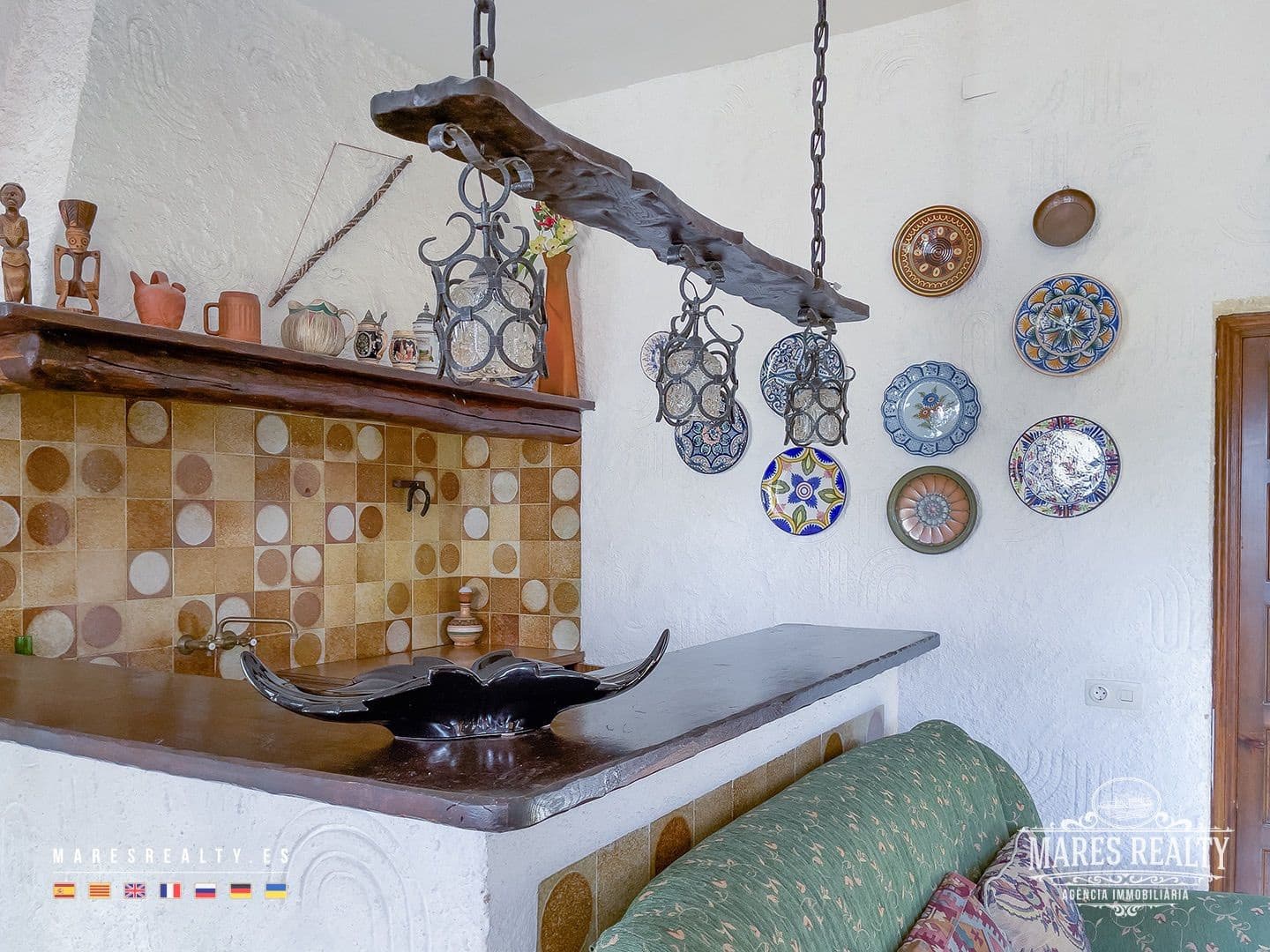 7 bedroom Villa for sale in Lloret de Mar with pool garage - € 650,000 (Ref: 7899350)