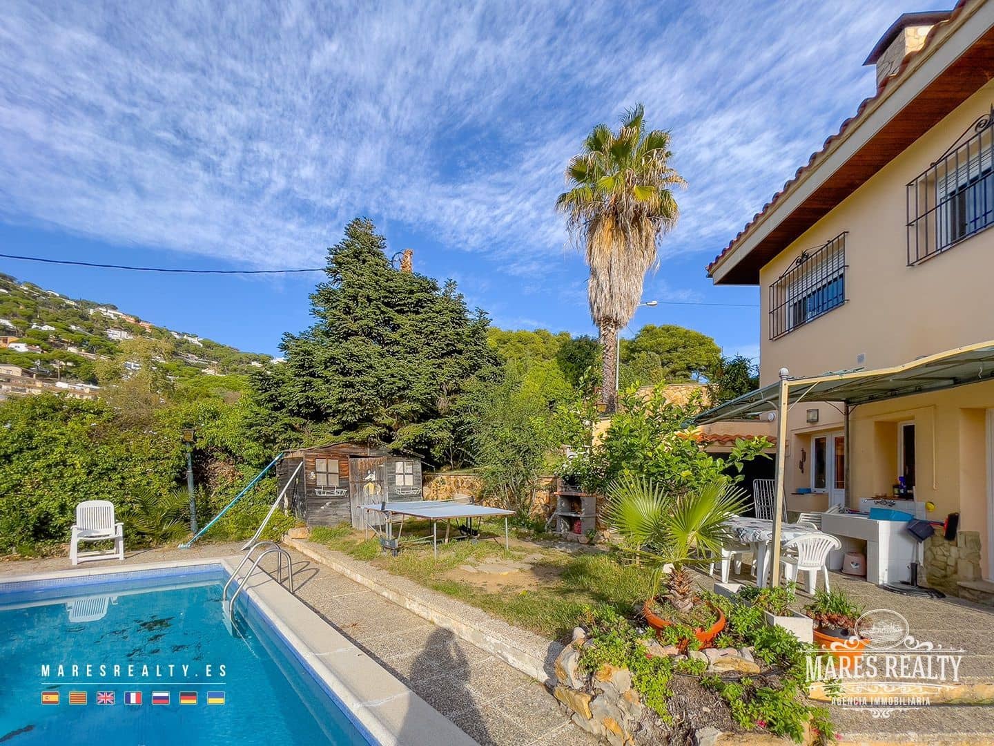 7 bedroom Villa for sale in Lloret de Mar with pool garage - € 650,000 (Ref: 7899350)
