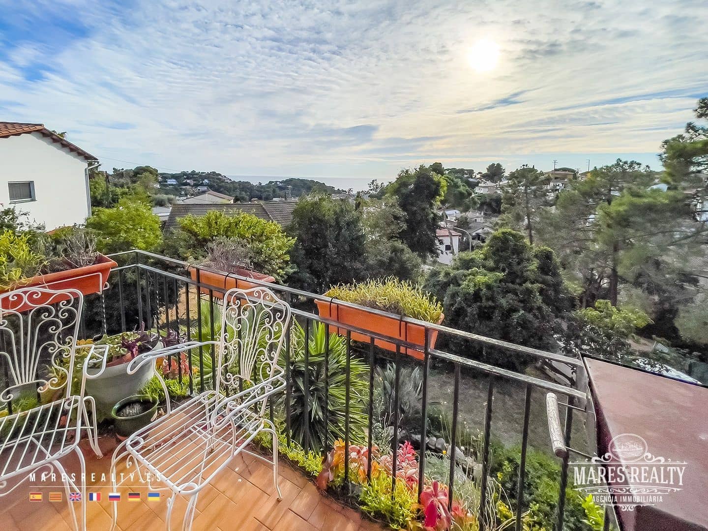 7 bedroom Villa for sale in Lloret de Mar with pool garage - € 650,000 (Ref: 7899350)