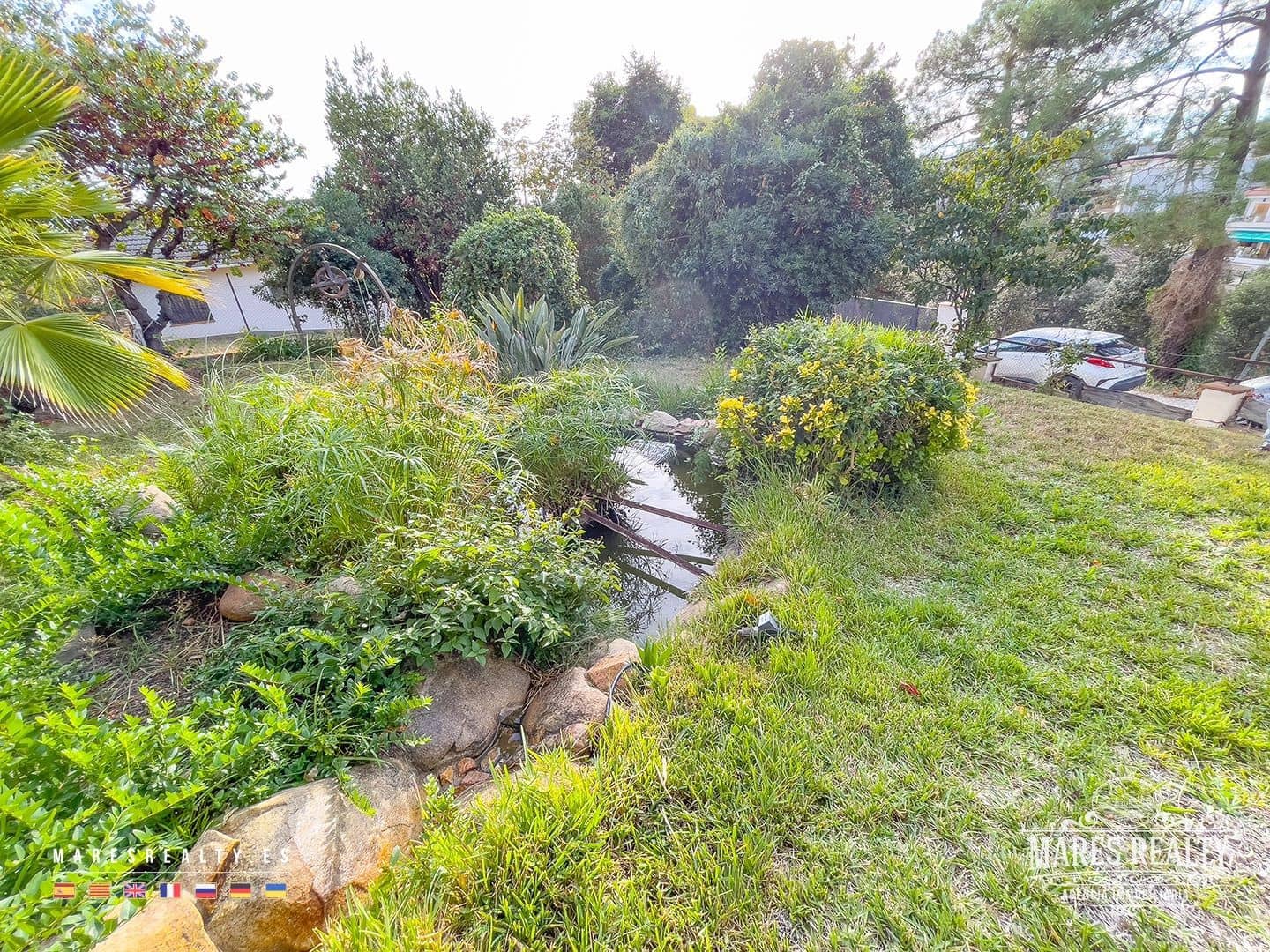 7 bedroom Villa for sale in Lloret de Mar with pool garage - € 650,000 (Ref: 7899350)