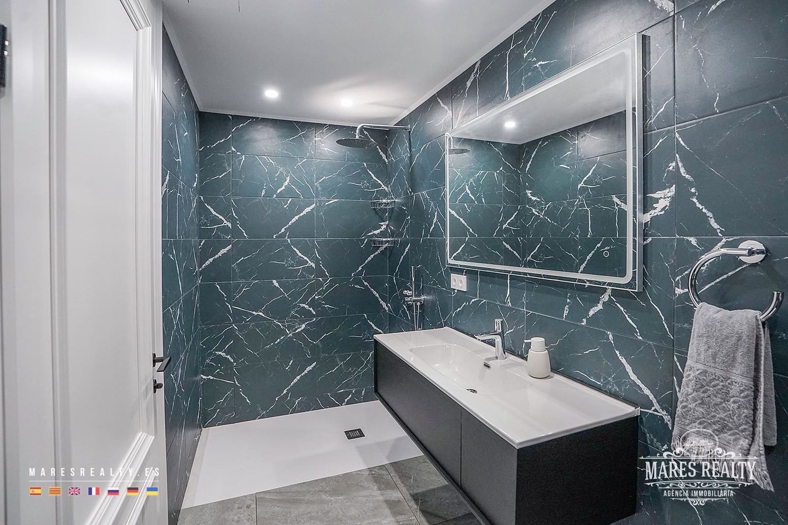 3 soveværelse Villa til salg i Lloret de Mar med swimmingpool garage - € 1.300.000 (Ref: 7904464)