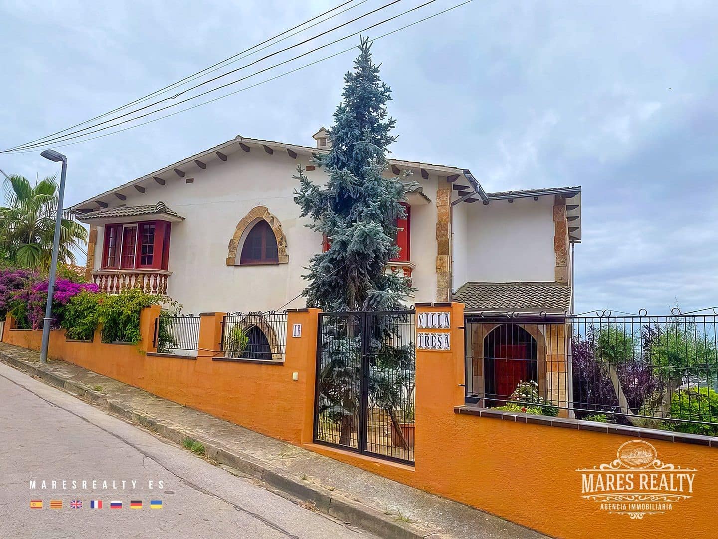 5 soveværelse Villa til salg i Lloret de Mar med swimmingpool garage - € 750.000 (Ref: 7921827)