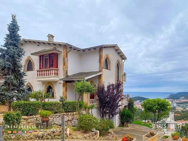 5 chambre Villa/Maison à vendre à Roca Grossa, Lloret de Mar avec piscine garage - 750 000 € (Ref: 7921827)