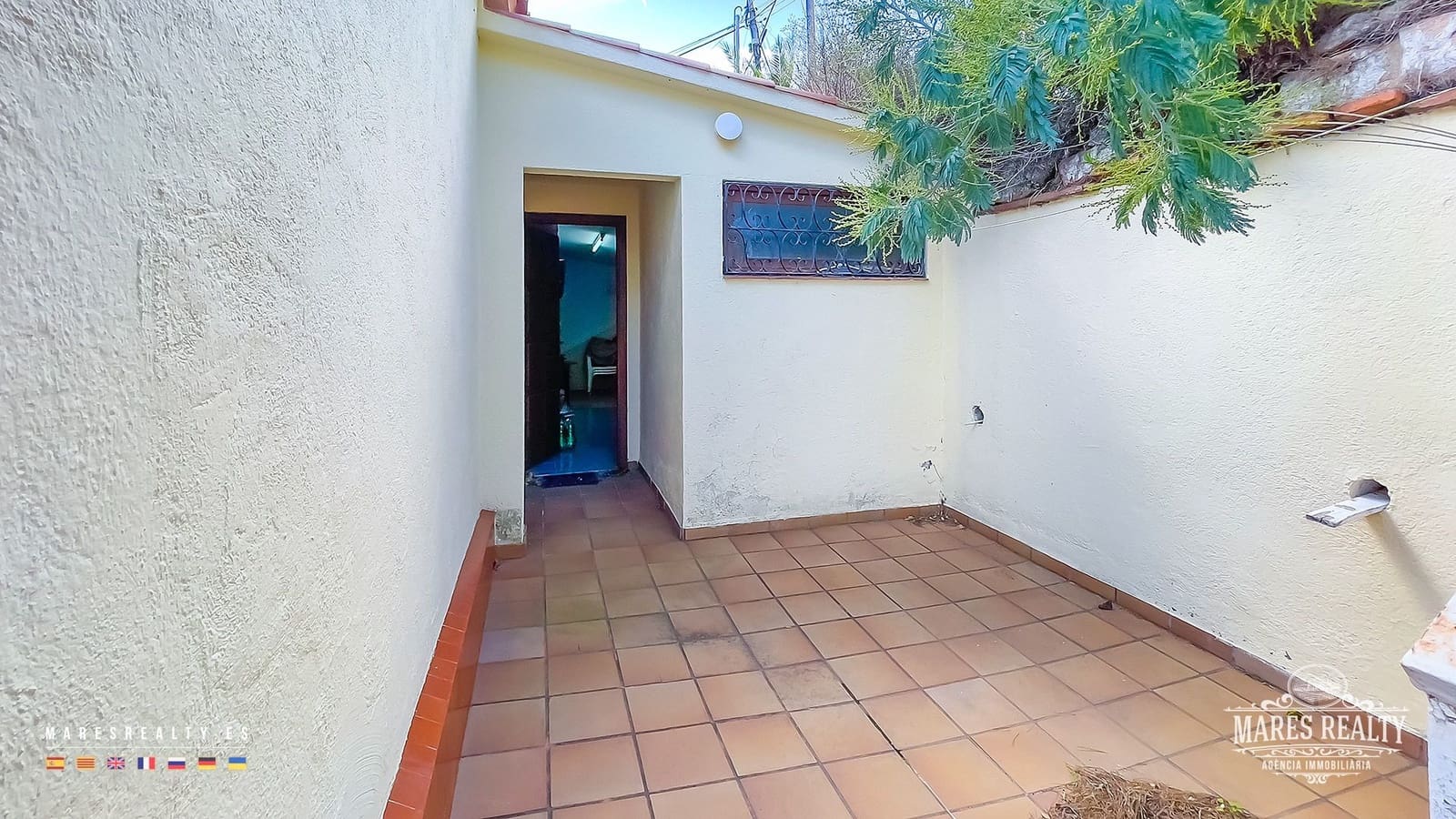 7 soveværelse Villa til salg i Lloret de Mar - € 285.000 (Ref: 7950587)