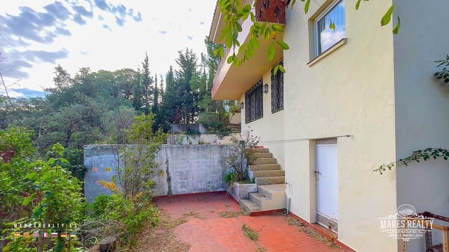 7 soveværelse Villa til salg i Serra Brava, Lloret de Mar - € 285.000 (Ref: 7950587)