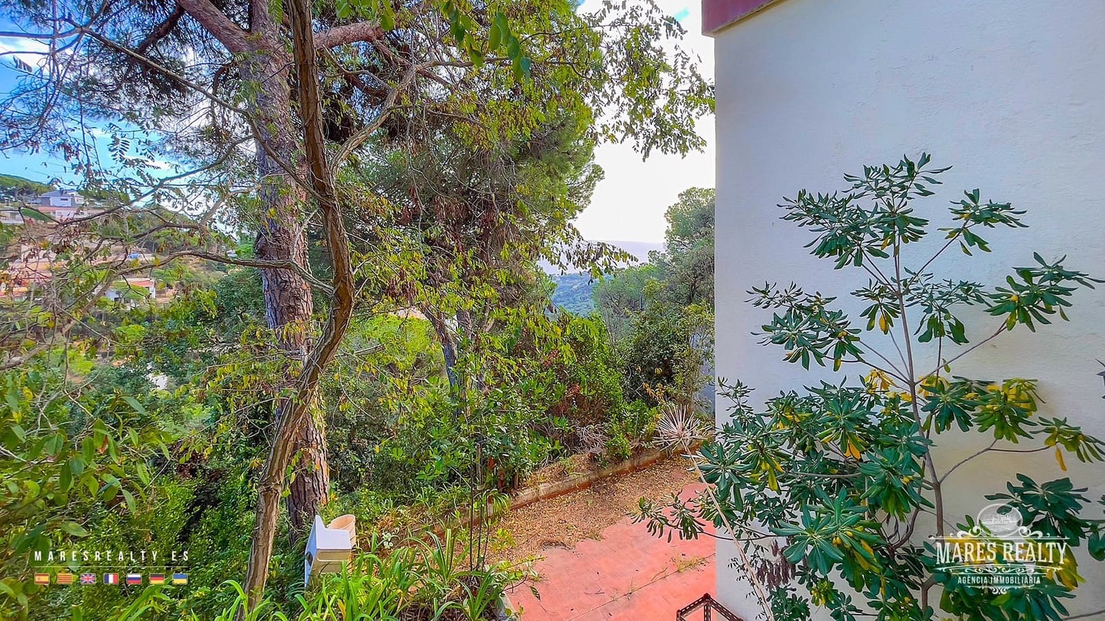 7 soveværelse Villa til salg i Lloret de Mar - € 285.000 (Ref: 7950587)