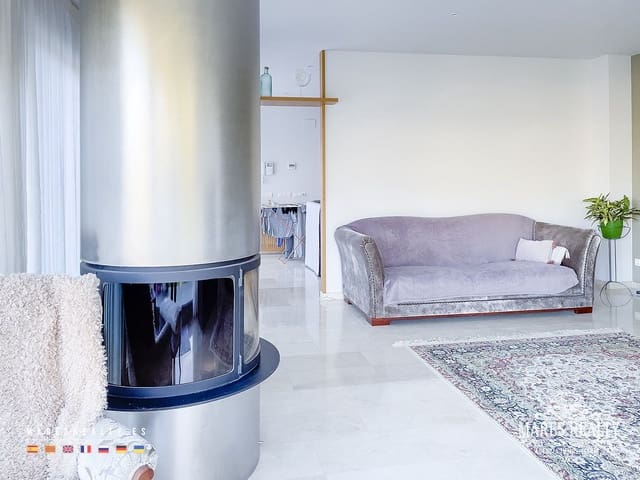 4 sypialnia Willa na sprzedaż w Blanes z basenem garażem - 1 600 000 € (Ref: 7976103)