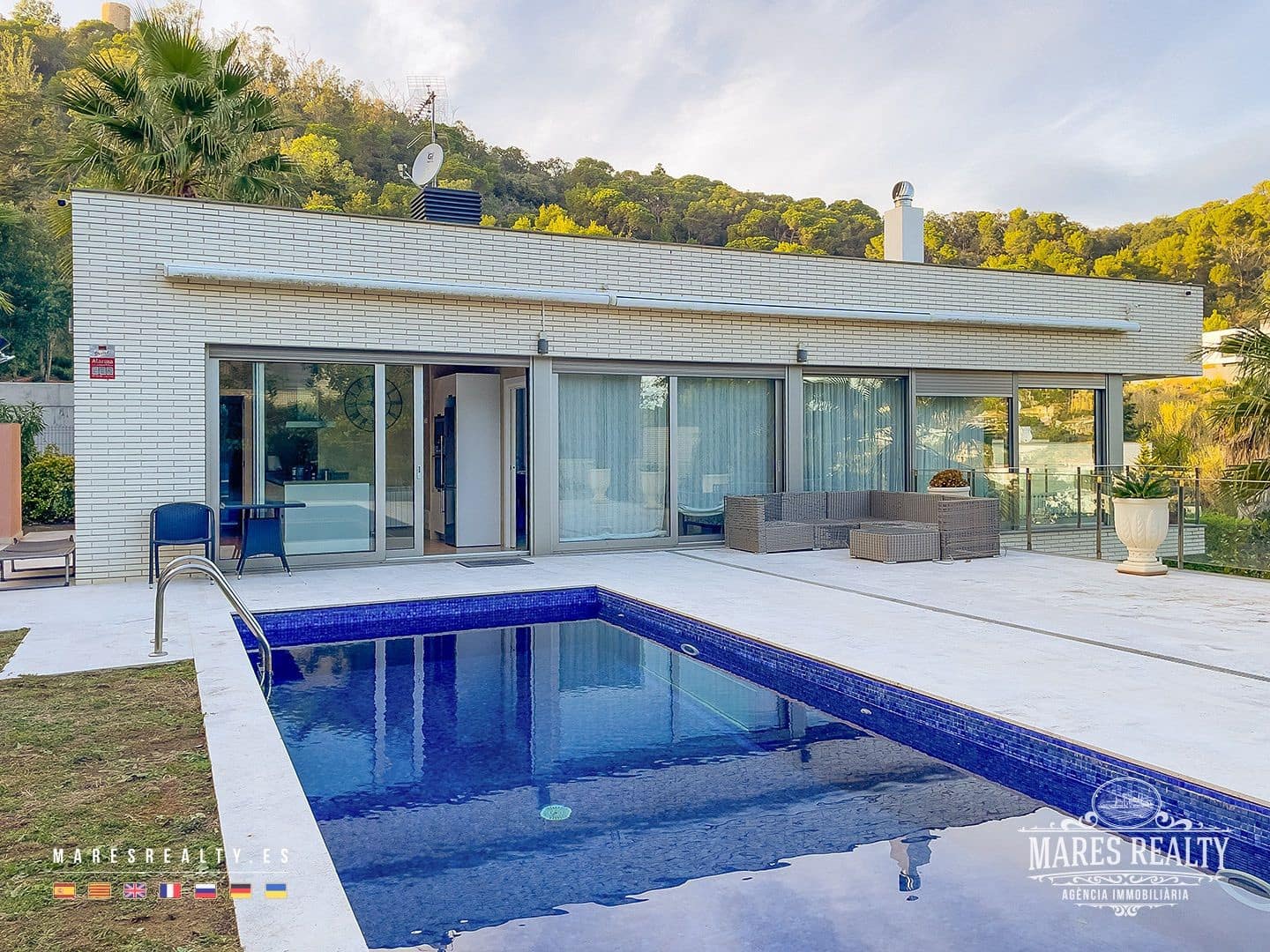 4 soveværelse Villa til salg i Blanes med swimmingpool garage - € 1.600.000 (Ref: 7976103)