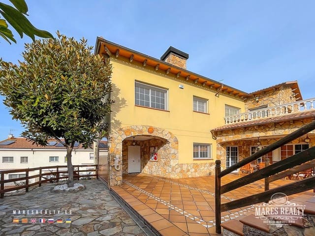 4 camera da letto Villa in vendita in Blanes con piscina garage - 795.000 € (Rif: 7976104)