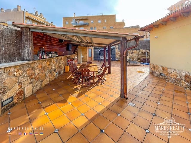 4 camera da letto Villa in vendita in Blanes con piscina garage - 795.000 € (Rif: 7976104)