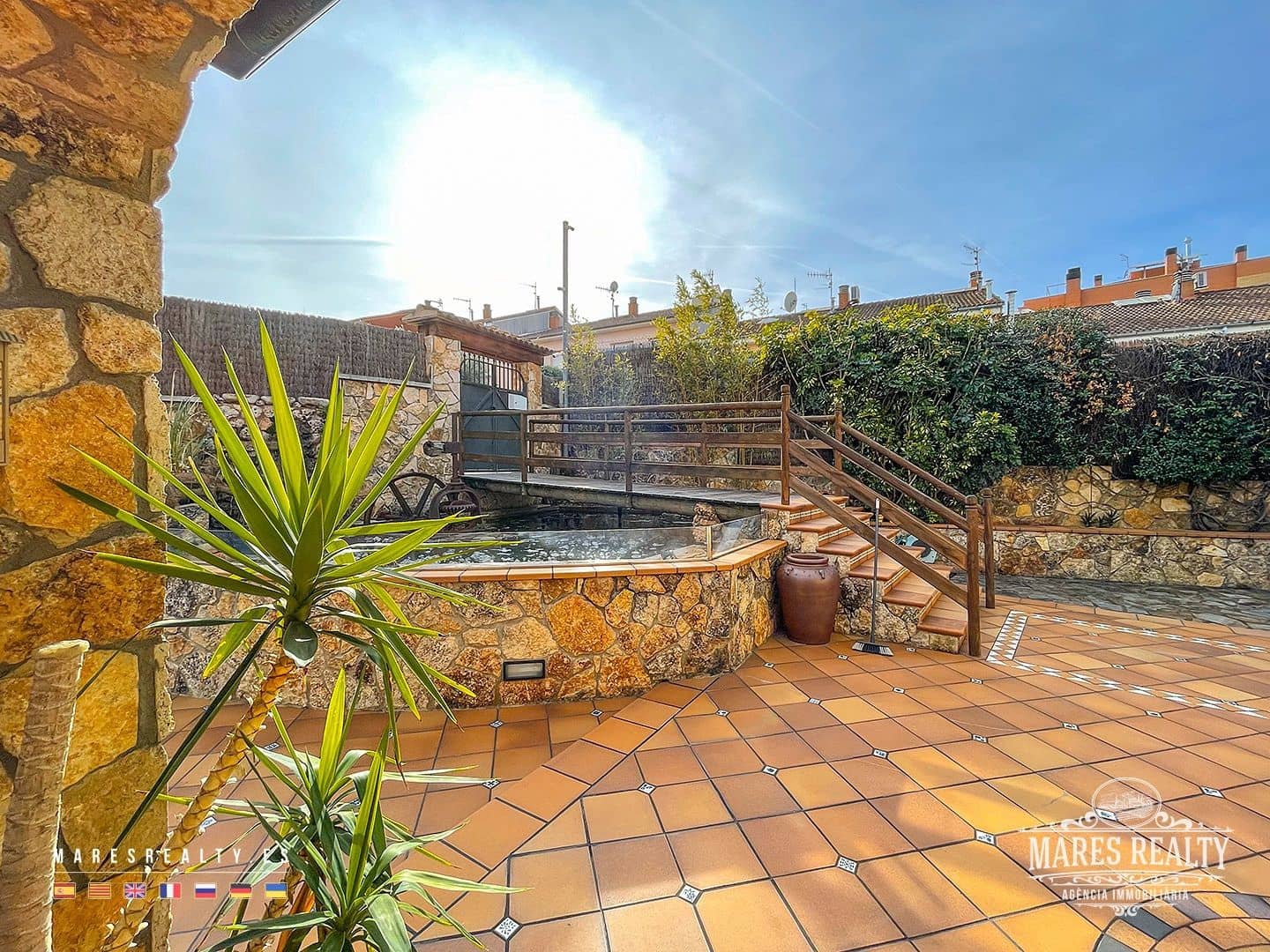 4 sypialnia Willa na sprzedaż w Blanes z basenem garażem - 795 000 € (Ref: 7976104)