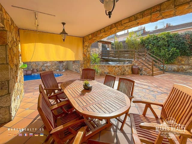 4 camera da letto Villa in vendita in Blanes con piscina garage - 795.000 € (Rif: 7976104)