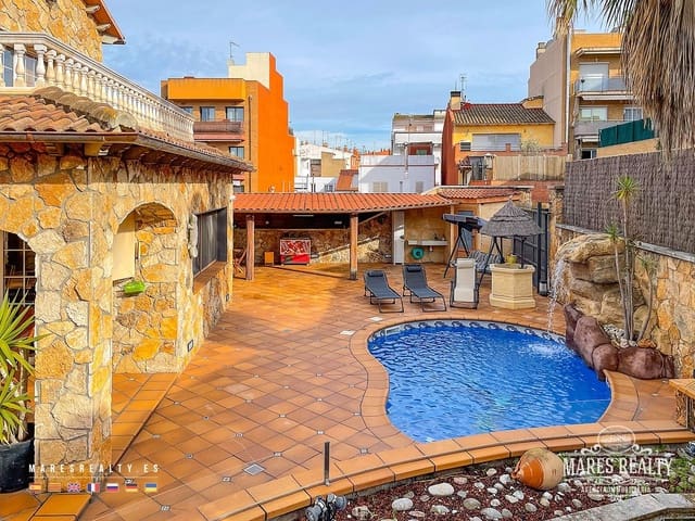 4 camera da letto Villa in vendita in Blanes con piscina garage - 795.000 € (Rif: 7976104)