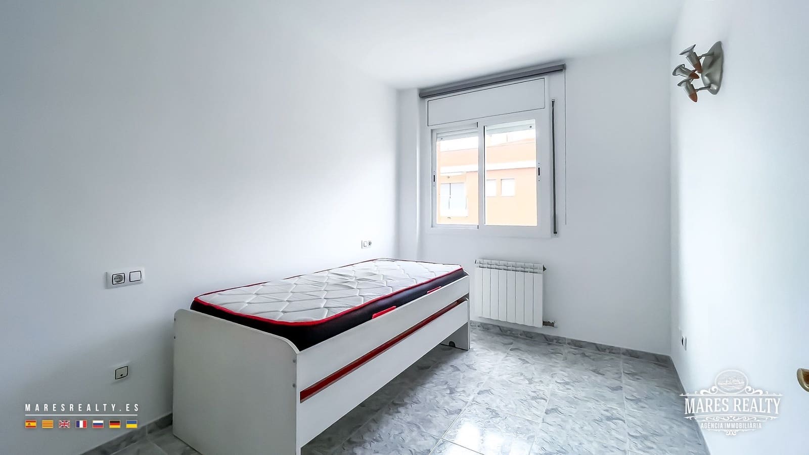 2 soveværelse Lejlighed til salg i Lloret de Mar med swimmingpool - € 205.000 (Ref: 8139881)