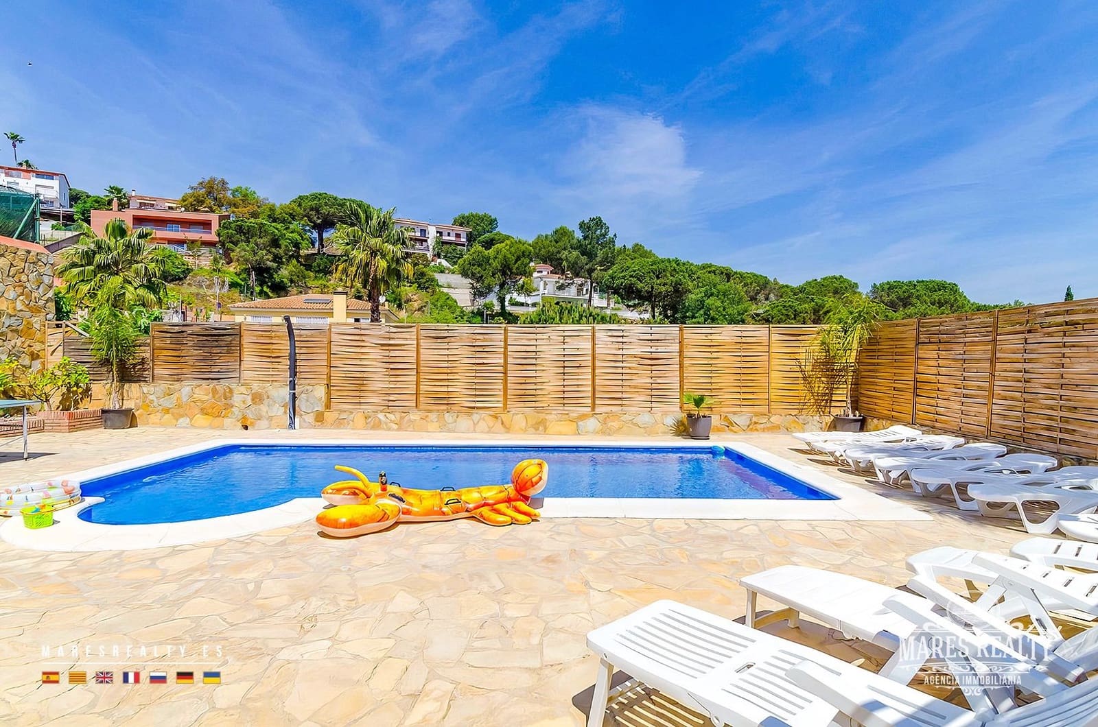 9 bedroom Villa for sale in Lloret de Mar with pool garage - € 685,000 (Ref: 8168021)
