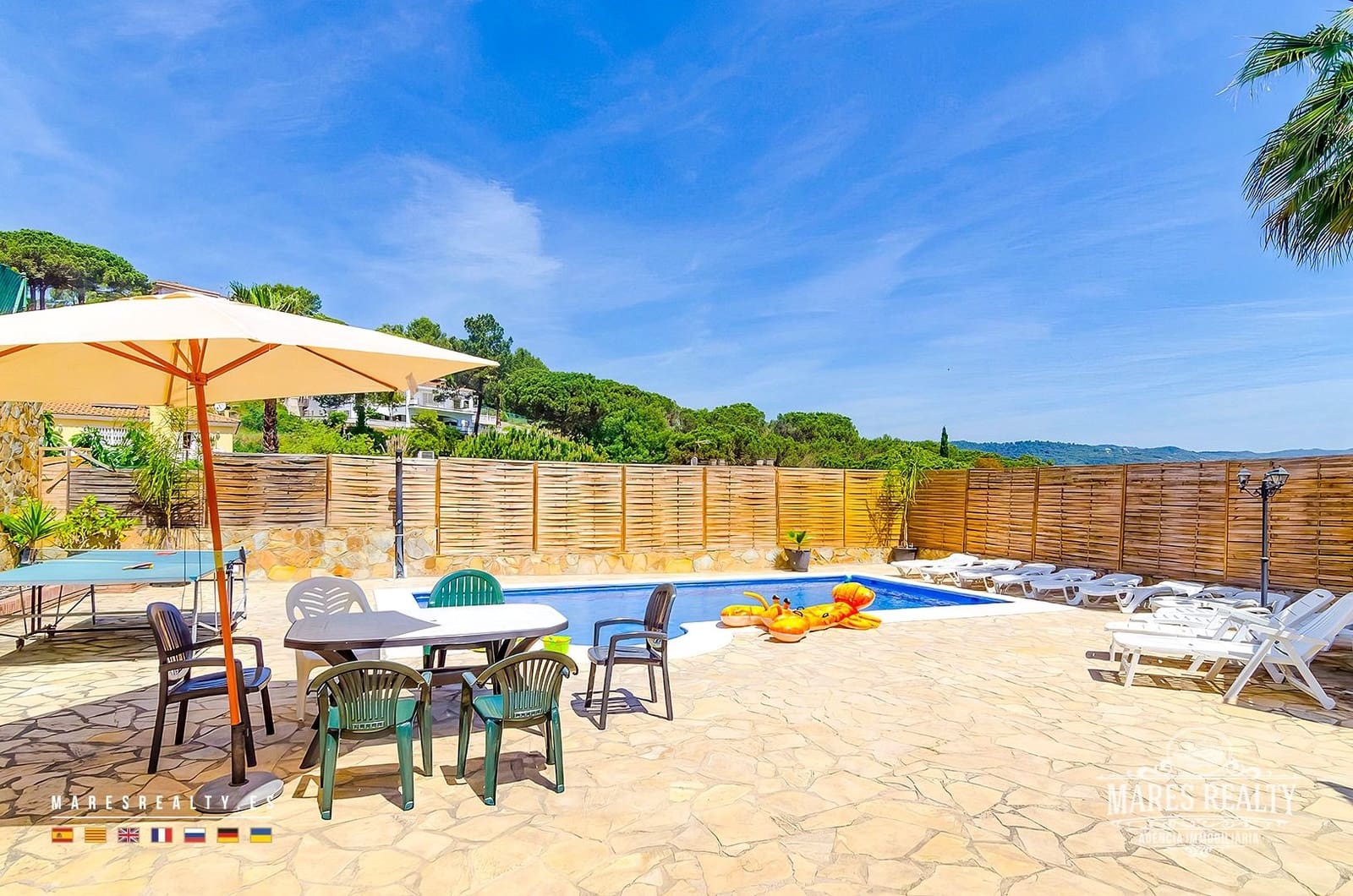 9 bedroom Villa for sale in Lloret de Mar with pool garage - € 685,000 (Ref: 8168021)