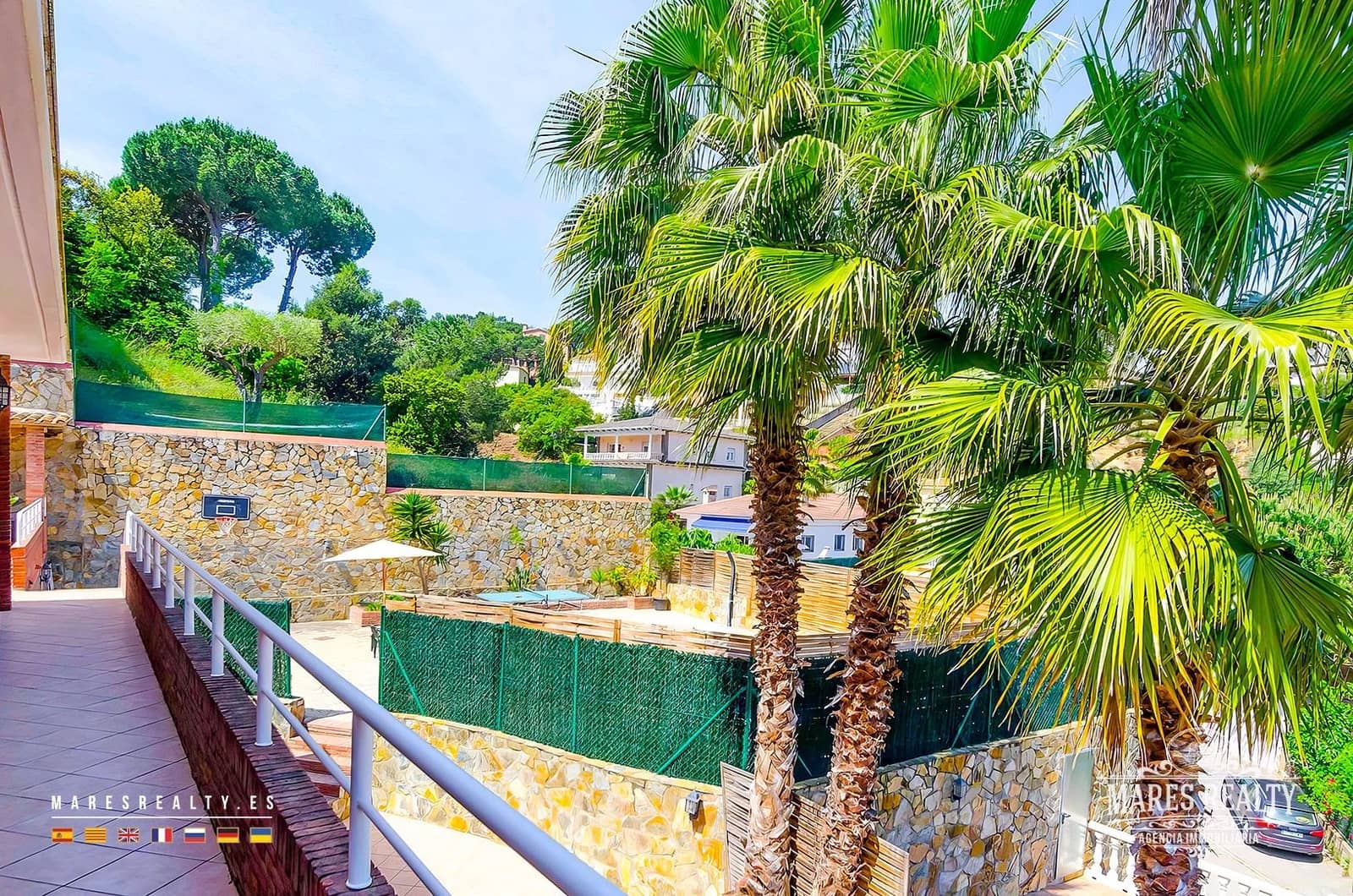 9 bedroom Villa for sale in Lloret de Mar with pool garage - € 685,000 (Ref: 8168021)