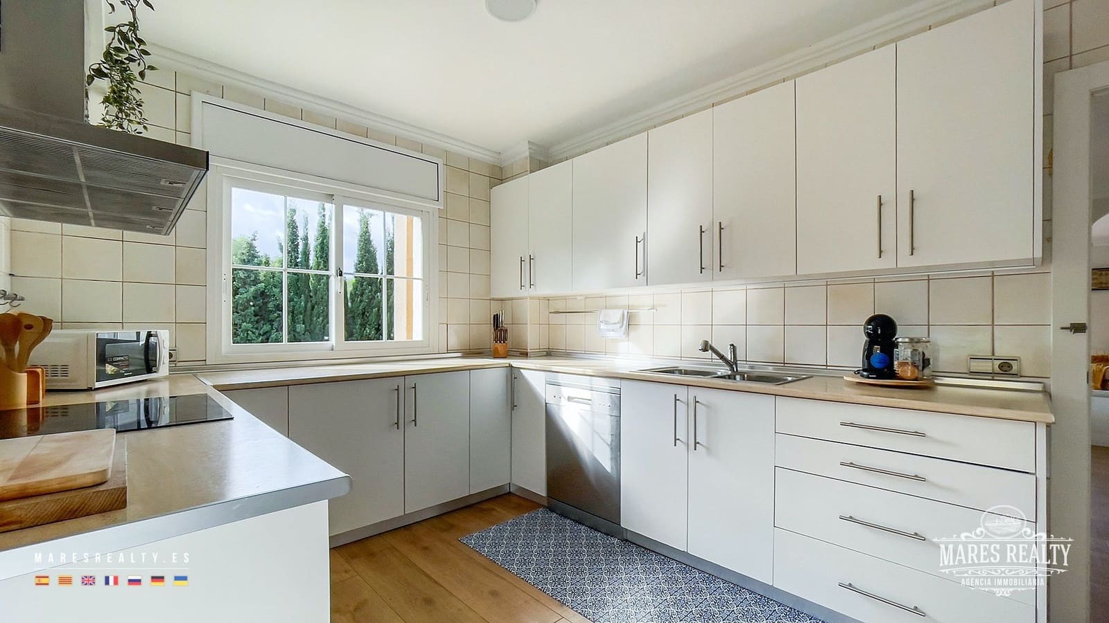 5 bedroom Villa for sale in Lloret de Mar with pool garage - € 1,850,000 (Ref: 8206022)