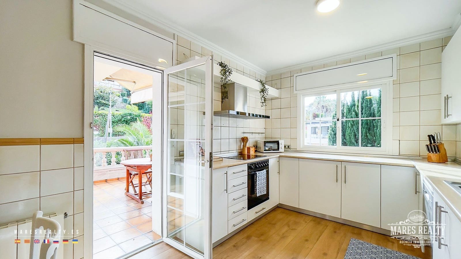 5 bedroom Villa for sale in Lloret de Mar with pool garage - € 1,850,000 (Ref: 8206022)