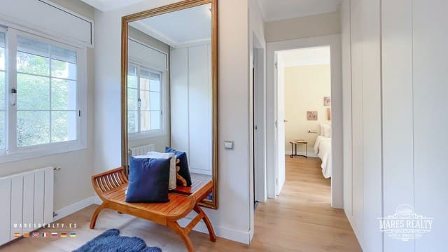 5 bedroom Villa for sale in Fenals, Lloret de Mar with pool garage - € 1,850,000 (Ref: 8206022)