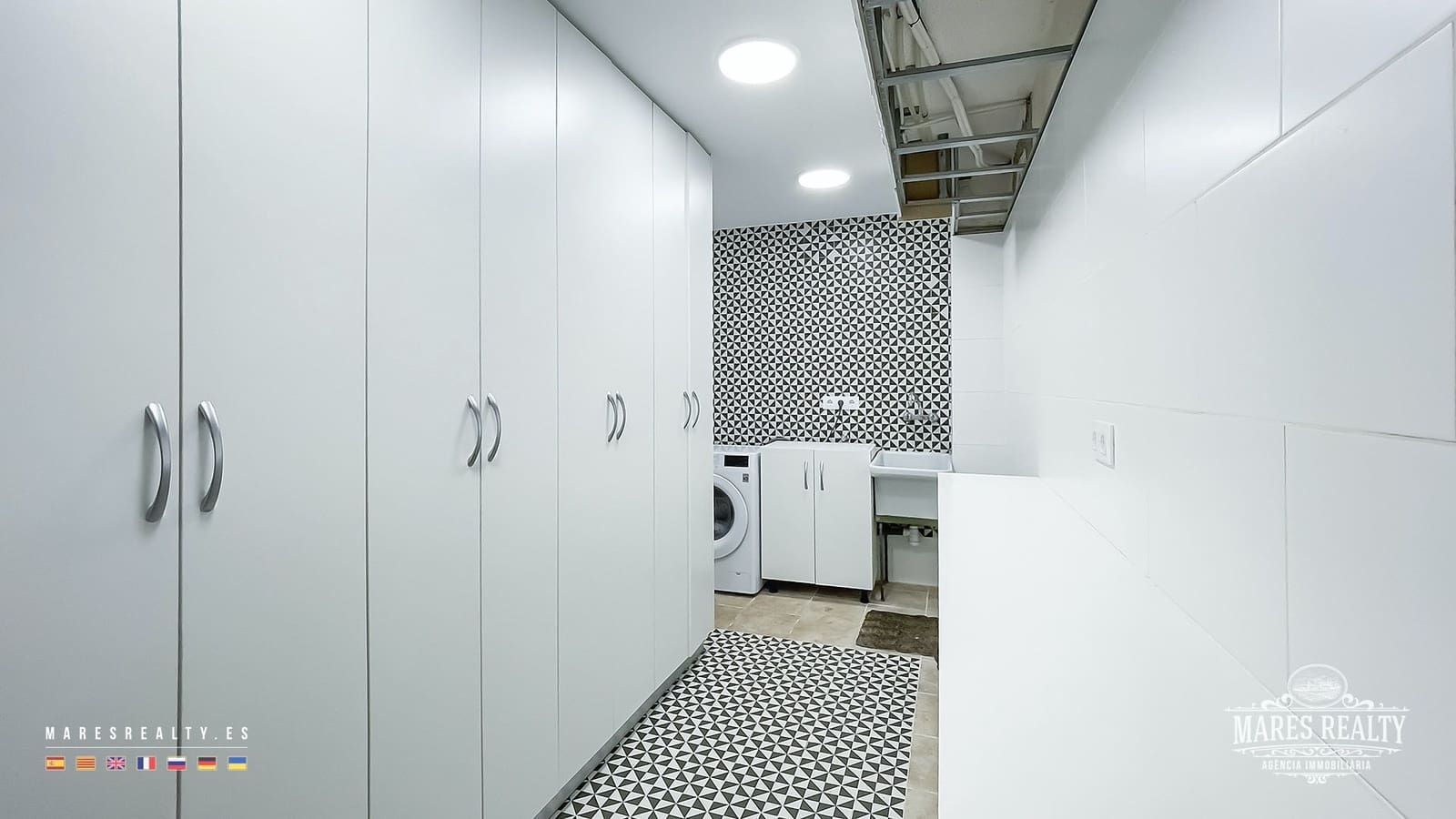 5 bedroom Villa for sale in Lloret de Mar with pool garage - € 1,850,000 (Ref: 8206022)