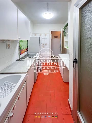 2 bedroom Flat for sale in Blanes with pool garage - € 125,000 (Ref: 8215494)