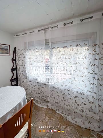 2 bedroom Flat for sale in Blanes with pool garage - € 125,000 (Ref: 8215494)