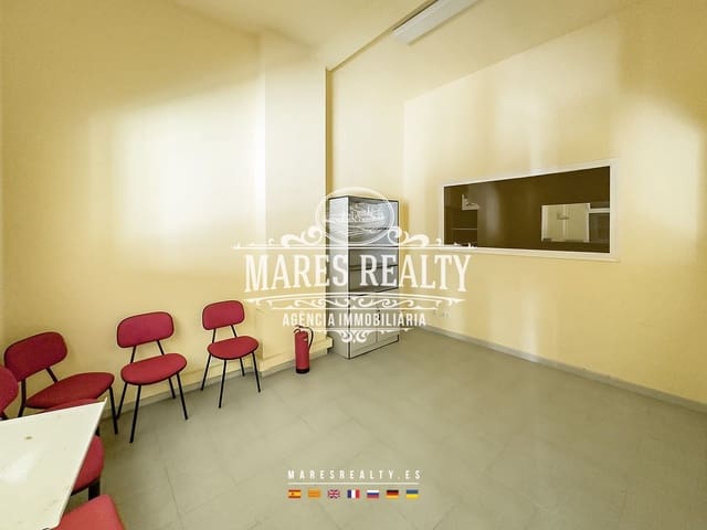 3 slaapkamer Commercieel te huur in Fenals, Lloret de Mar - € 1.100 (Ref: 8312982)