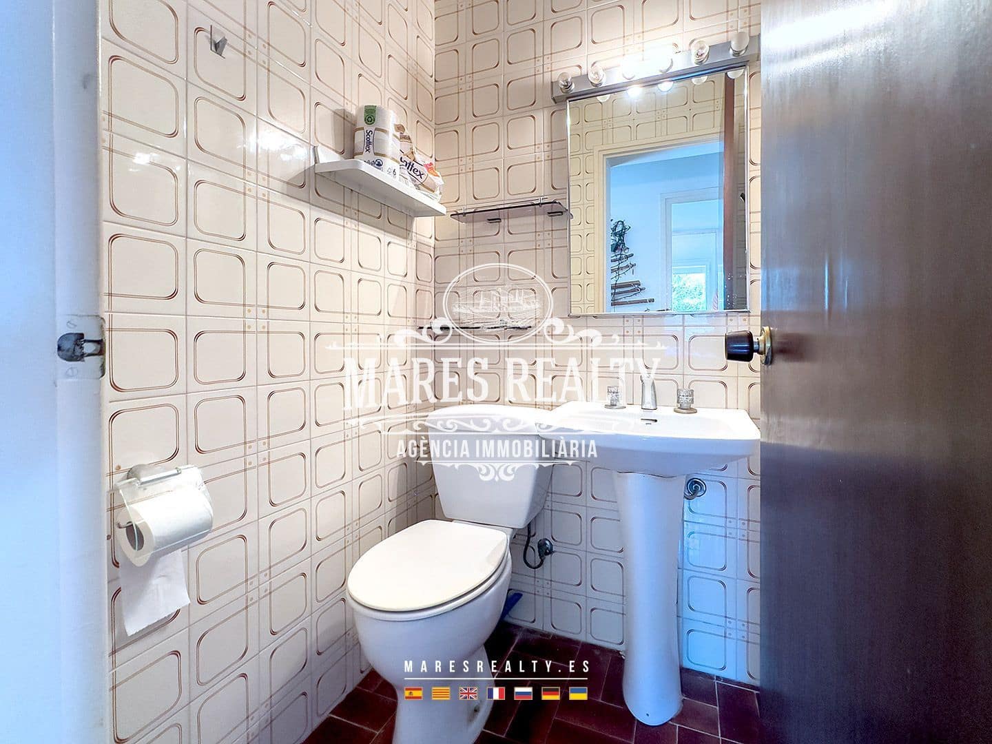 Chalet de 7 habitaciones en Lloret de Mar en venta con piscina garaje - 700.000 € (Ref: 8327303)