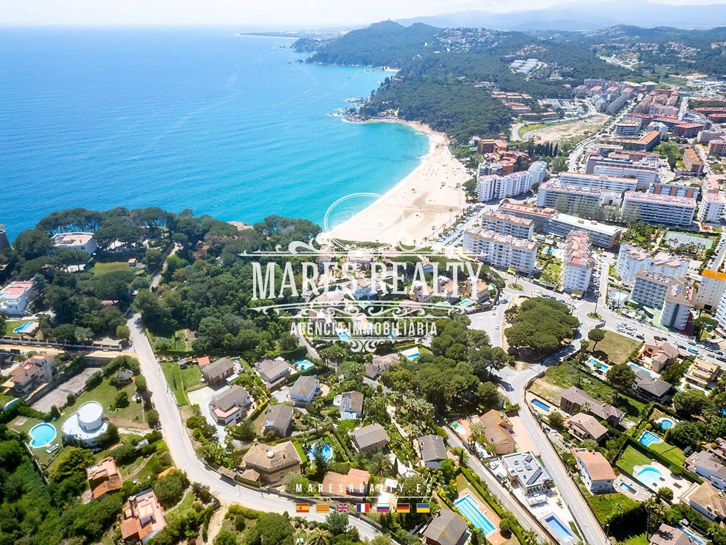 Chalet de 7 habitaciones en Lloret de Mar en venta con piscina garaje - 700.000 € (Ref: 8327303)