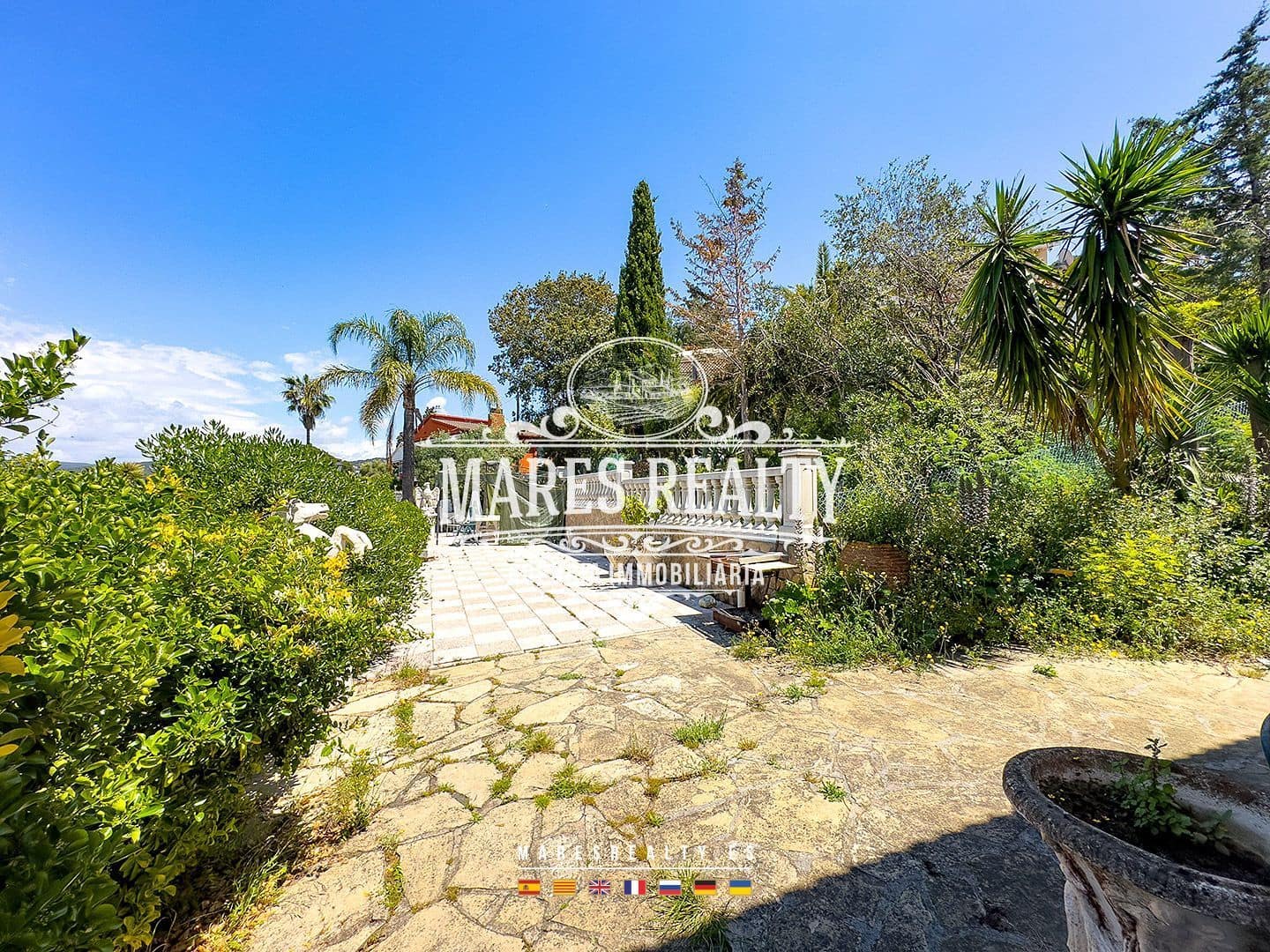 Chalet de 7 habitaciones en Lloret de Mar en venta con piscina garaje - 700.000 € (Ref: 8327303)