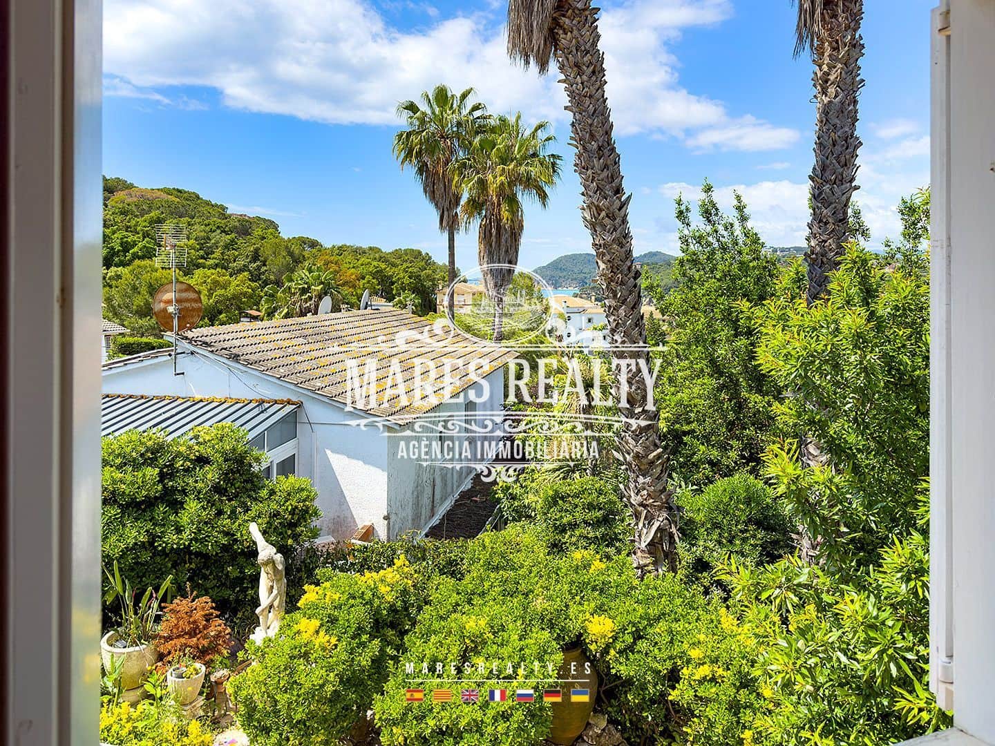 Chalet de 7 habitaciones en Lloret de Mar en venta con piscina garaje - 700.000 € (Ref: 8327303)