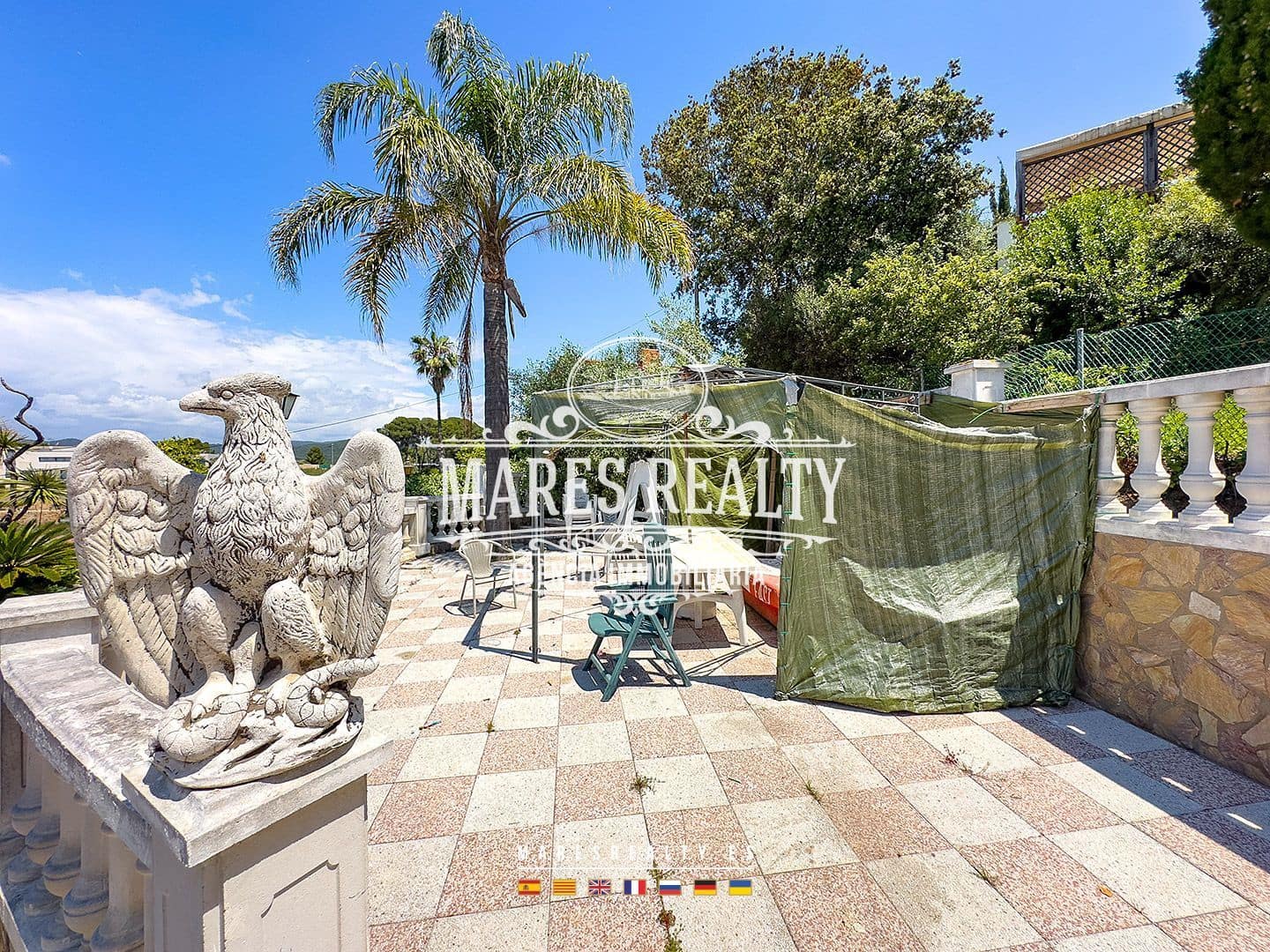 Chalet de 7 habitaciones en Lloret de Mar en venta con piscina garaje - 700.000 € (Ref: 8327303)