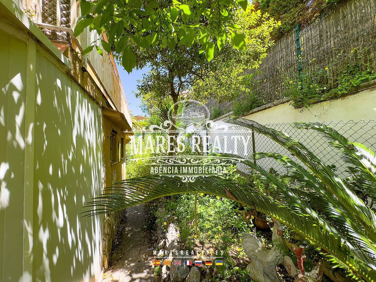 Chalet de 7 habitaciones en Lloret de Mar en venta con piscina garaje - 700.000 € (Ref: 8327303)