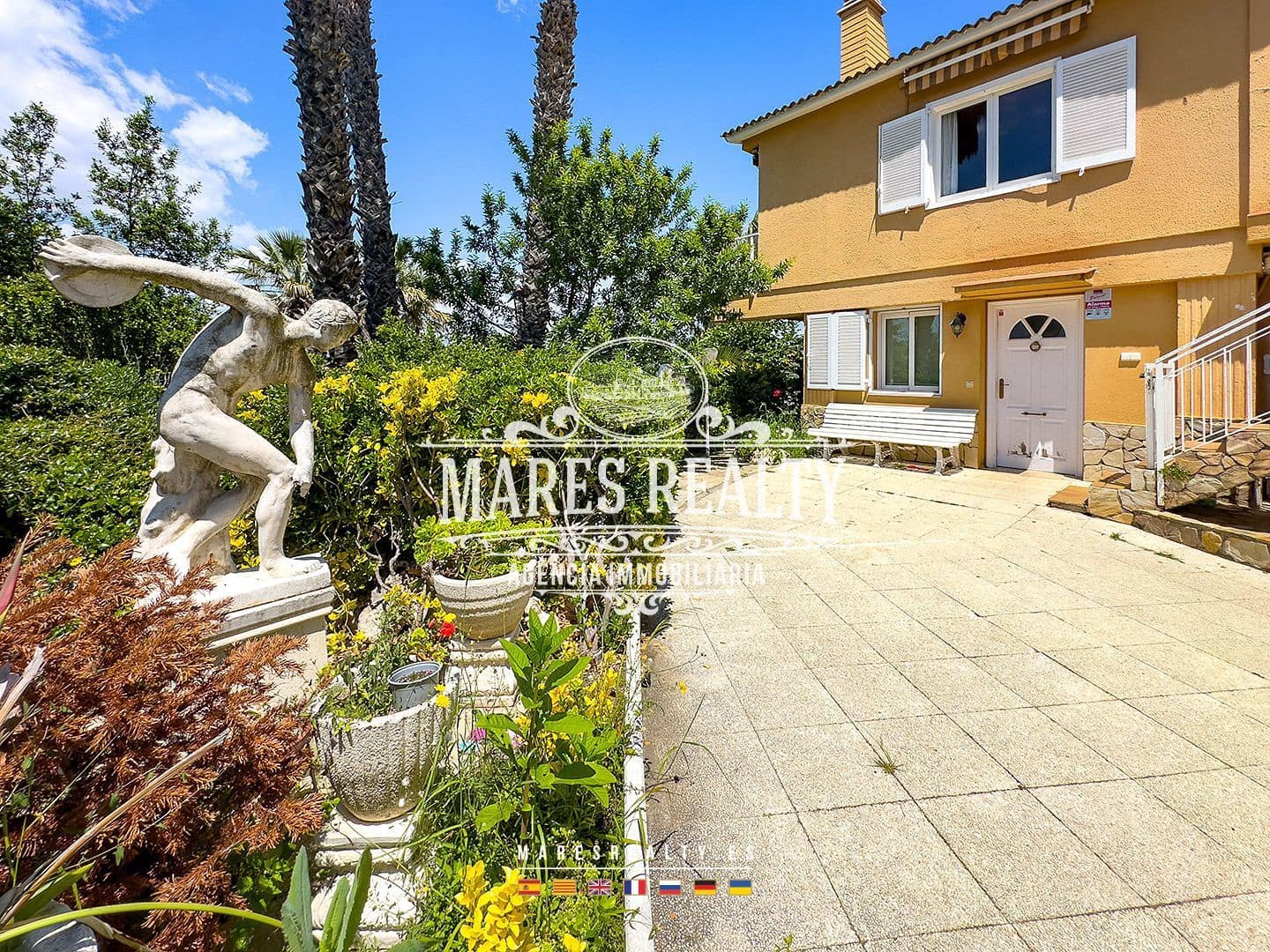 Chalet de 7 habitaciones en Lloret de Mar en venta con piscina garaje - 700.000 € (Ref: 8327303)