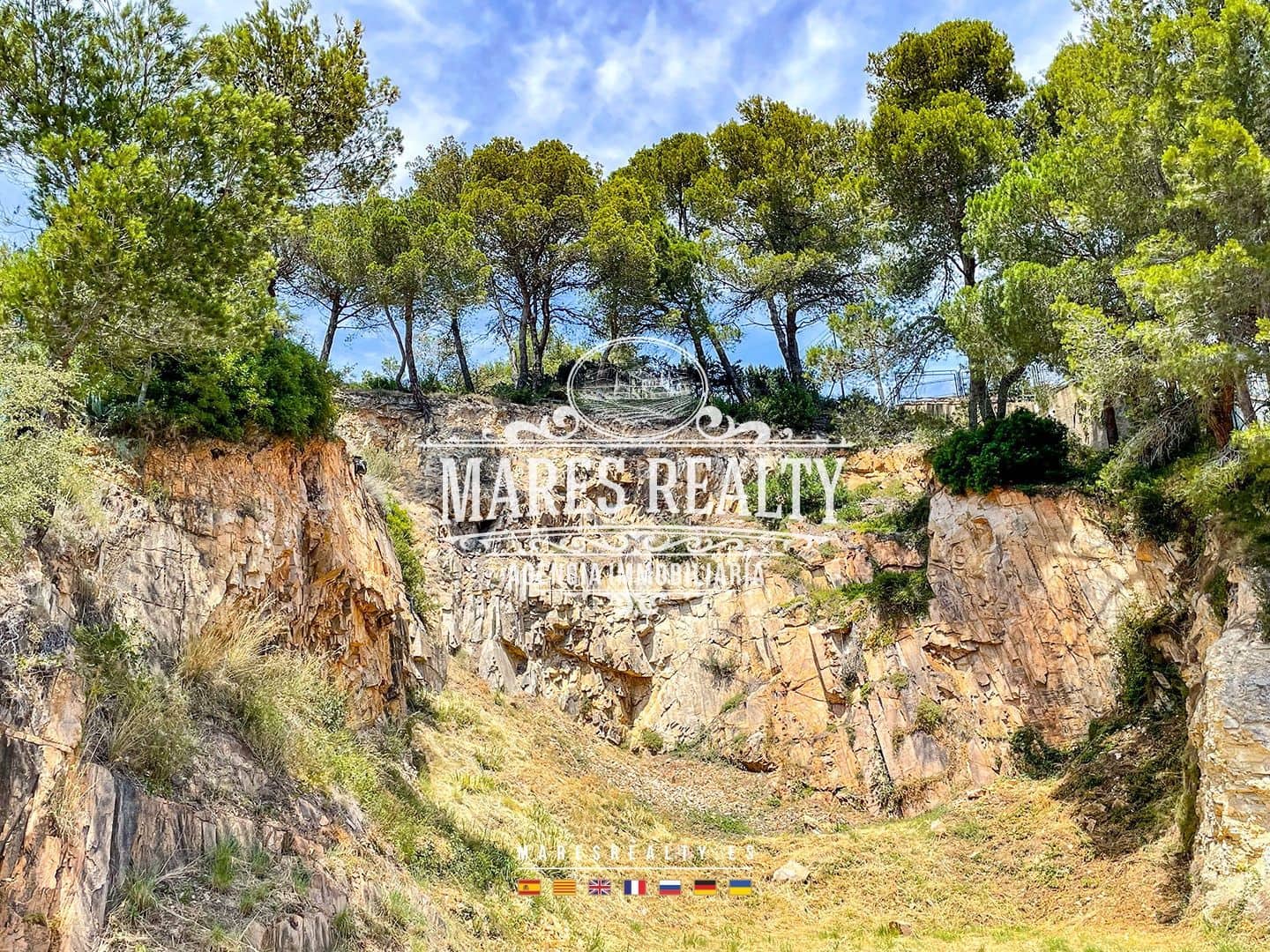 Grunde uden byggetilladelser til salg i Blanes - € 690.000 (Ref: 8404658)