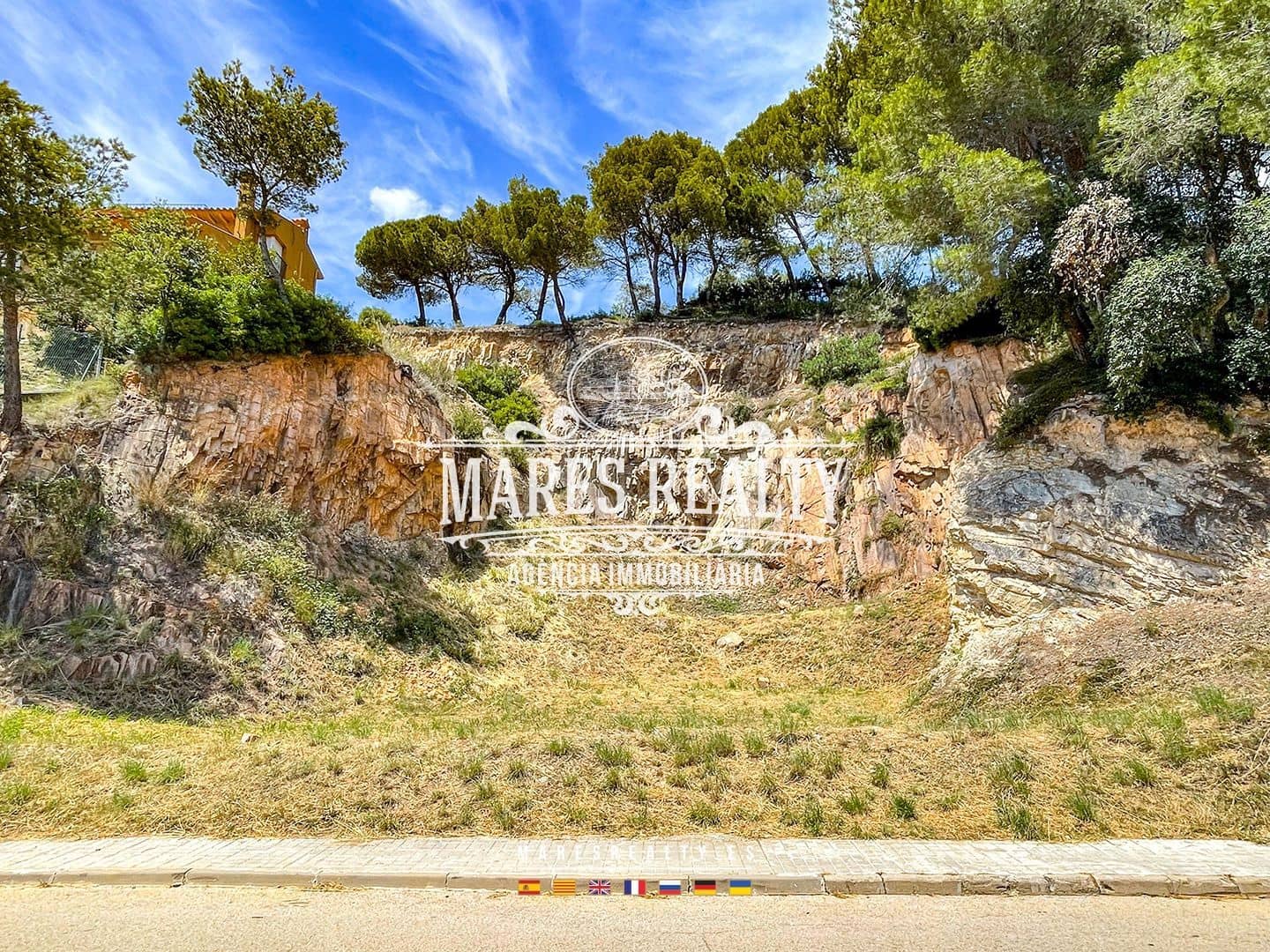 Grunde uden byggetilladelser til salg i Blanes - € 690.000 (Ref: 8404658)