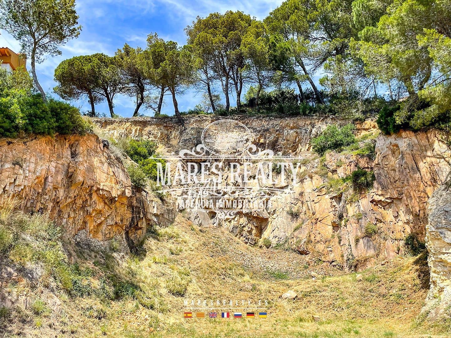 Grunde uden byggetilladelser til salg i Blanes - € 690.000 (Ref: 8404658)